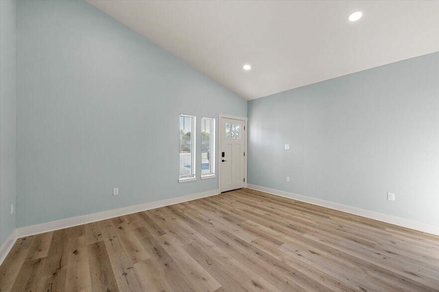 More Photos Of 711 4th St, Eddy Specialty For Sale
