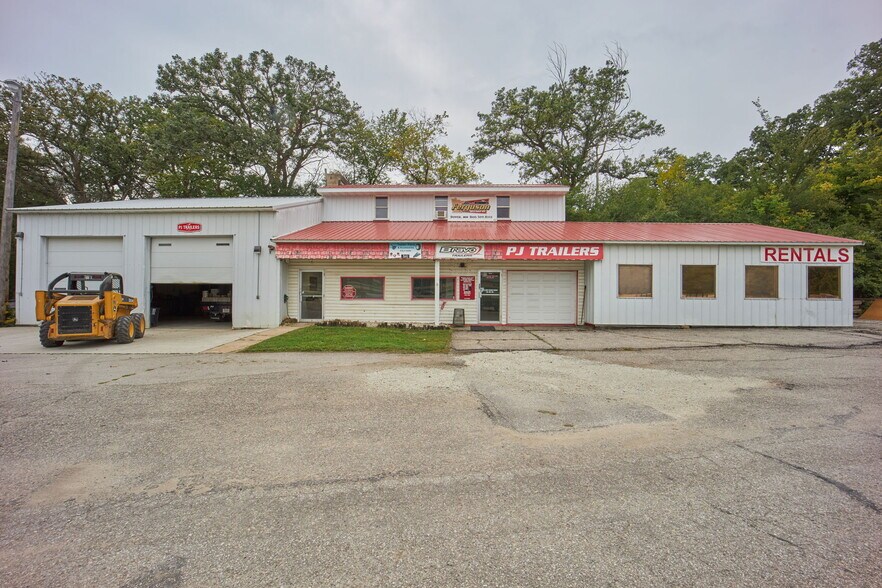 More Photos Of 5525 Highway 63 S, Rochester Light Distribution For Sale