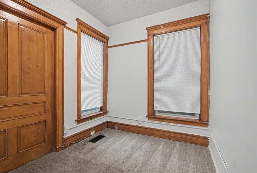 More Photos Of 1537 Pearl St, Denver Apartments For Sale