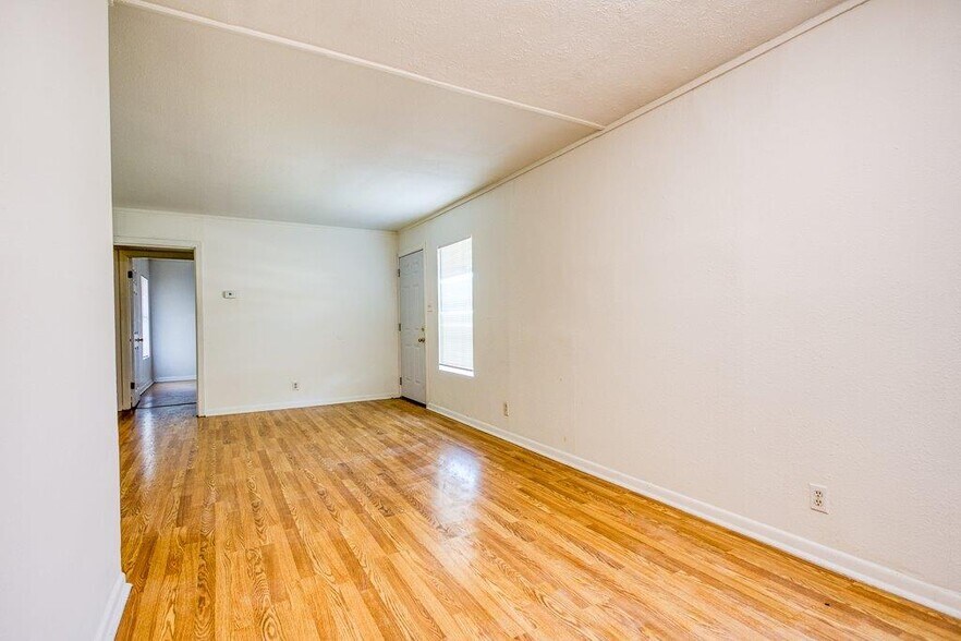 More Photos Of 3908 Verner Cir, Corpus Christi Apartments For Sale