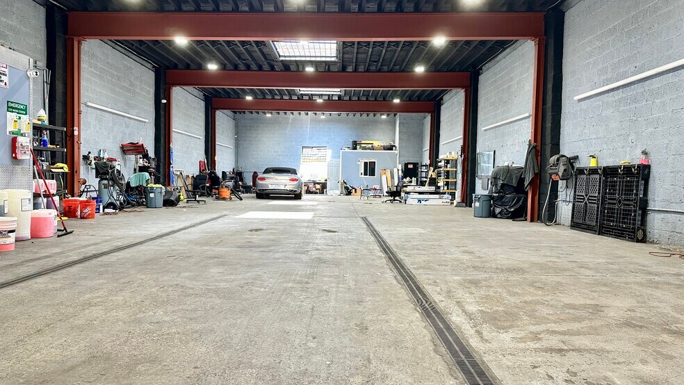 More Photos Of 690-692 3rd Ave, Brooklyn Industrial For Lease