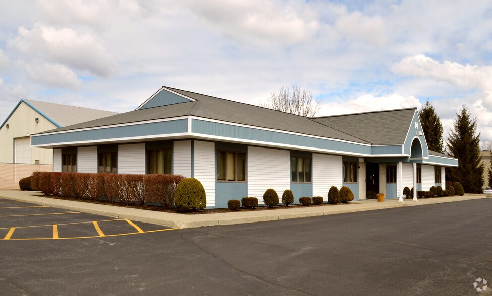 Primary Photo Of 14 Petra Ln, Albany Light Distribution For Lease