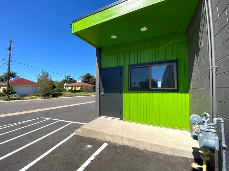 More Photos Of 3803 Niagara St, Denver Freestanding For Lease