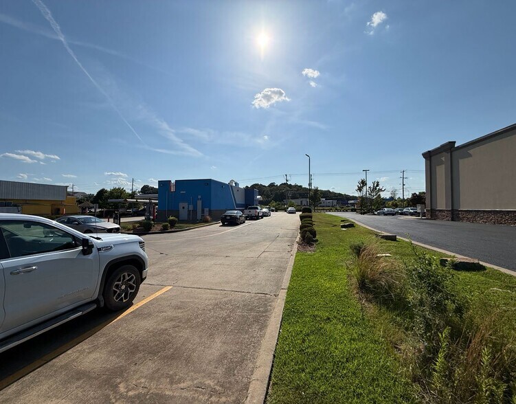 More Photos Of 13200 Crystal Hill Rd, North Little Rock Fast Food For Sale