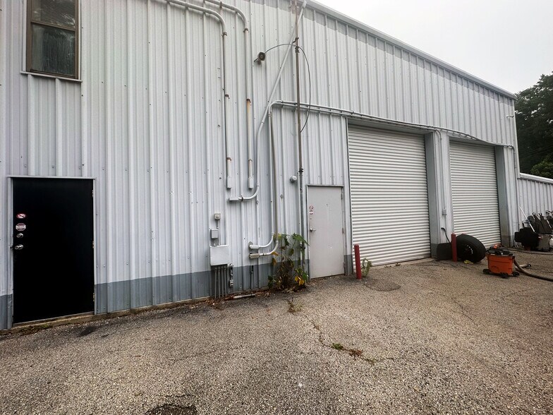 More Photos Of 8461 Airport Blvd, Mobile Auto Dealership For Sale