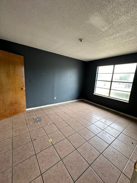 More Photos Of 4329 N Flores St, Edinburg Apartments For Sale