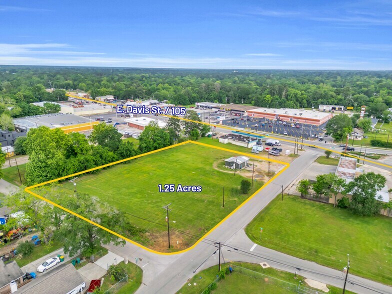 More Photos Of 418 6th Street, Conroe Land For Sale