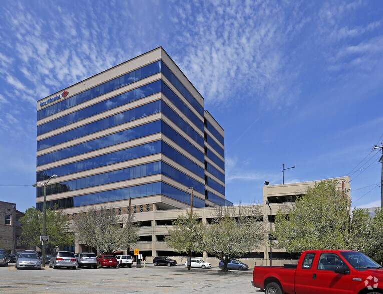 More Photos Of 550 W Main St, Knoxville Office For Lease