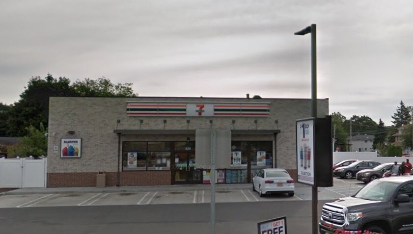 Primary Photo Of 420 Nassau Rd, Roosevelt Convenience Store For Sale