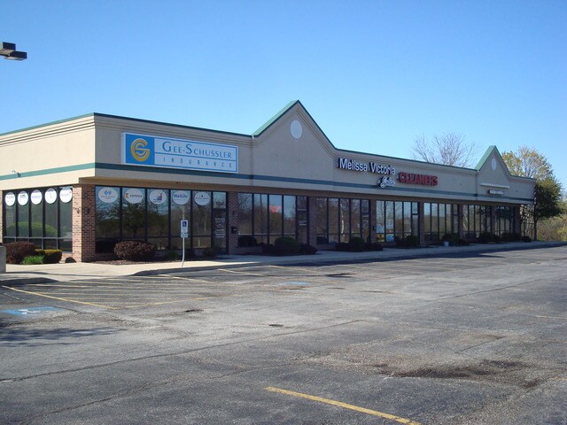 More Photos Of 11300-11314 W Southwest Hwy, Orland Park Storefront Retail Office For Lease