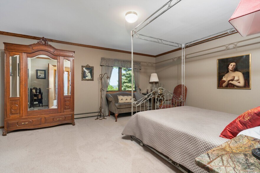 More Photos Of 10343 E Hilltop Rd, Suttons Bay Winery Vineyard For Sale