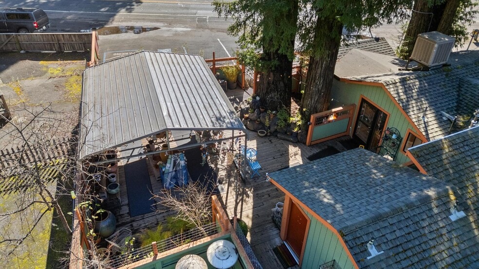 More Photos Of 17132 Highway 116, Guerneville General Retail For Sale