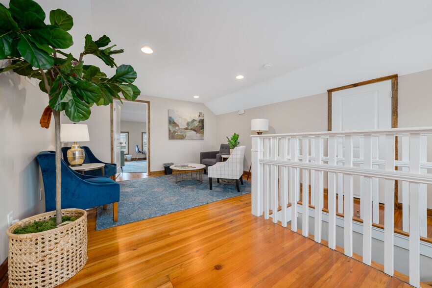 More Photos Of 114 E Unaka Ave, Johnson City Office Residential For Sale