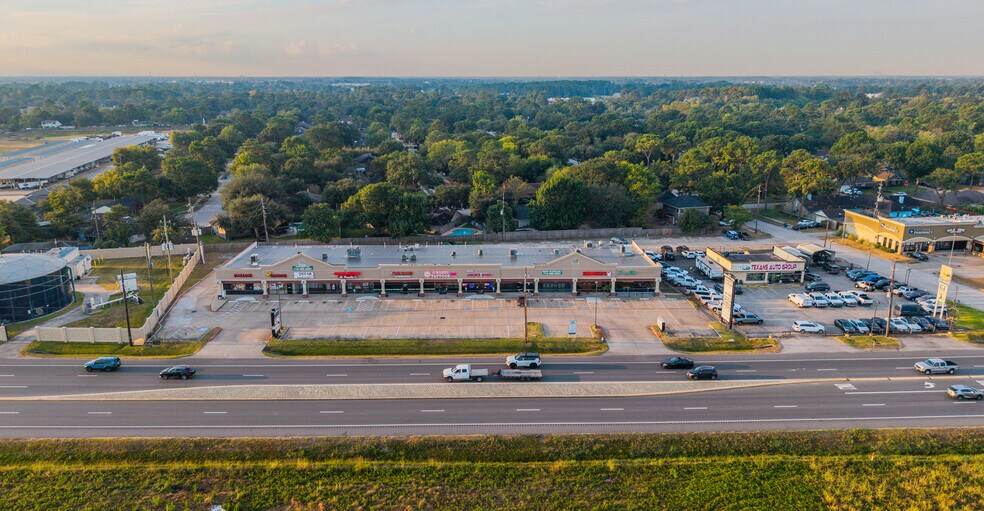 More Photos Of 4915 Fm 2920 Rd, Spring Unknown For Lease