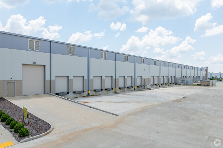 More Photos Of 2139 Logistics Way, Murfreesboro Unknown For Lease