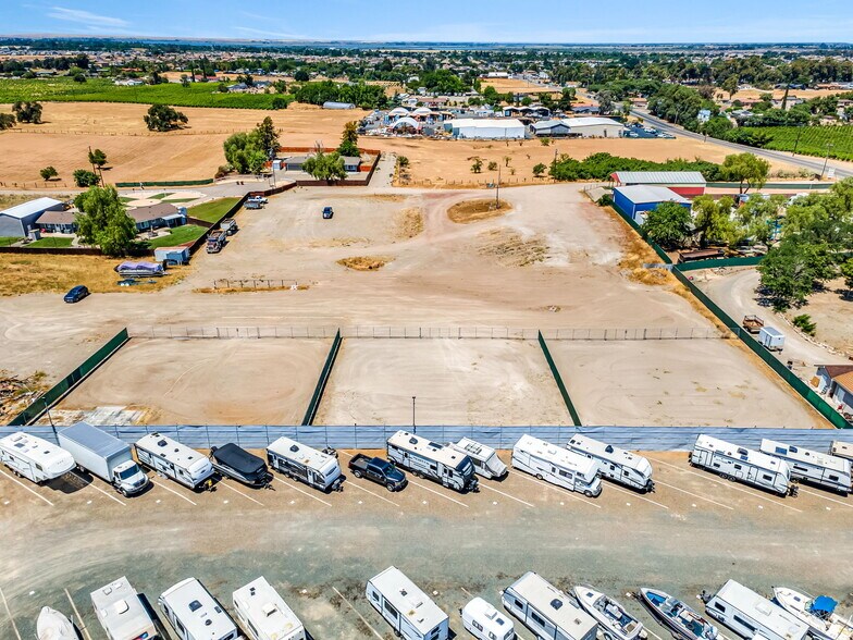 More Photos Of 6181 Brentwood Blvd, Brentwood Land For Lease