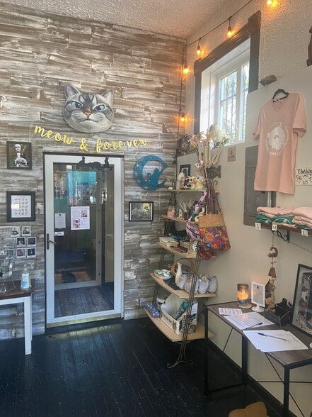 More Photos Of 1926 Cherokee St, Saint Louis Storefront Retail Residential For Sale