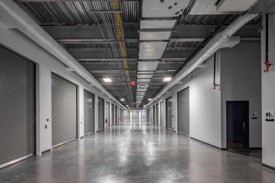 More Photos Of 4229 North FM 620, Austin Flex For Sale