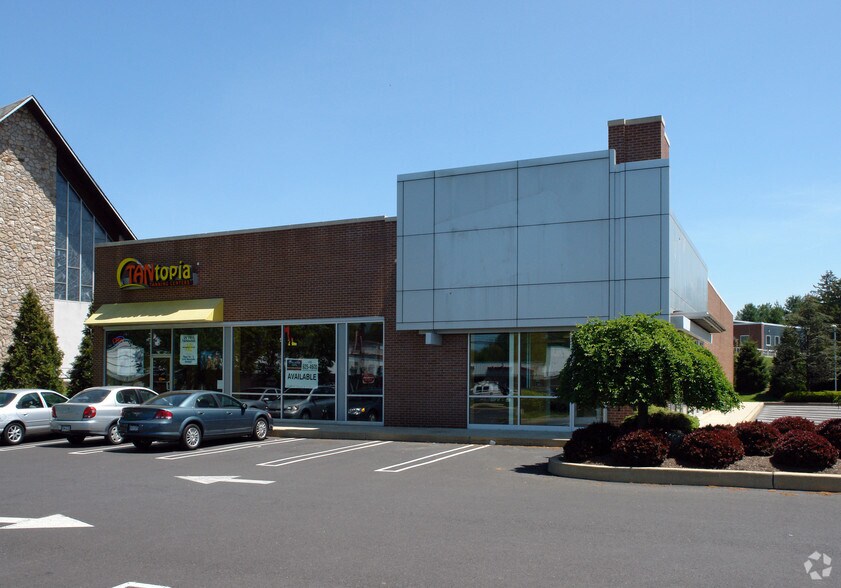 More Photos Of 511 2nd Street Pike, Southampton General Retail For Lease