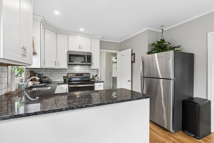 More Photos Of 850 Washington Ave, Portland Apartments For Sale