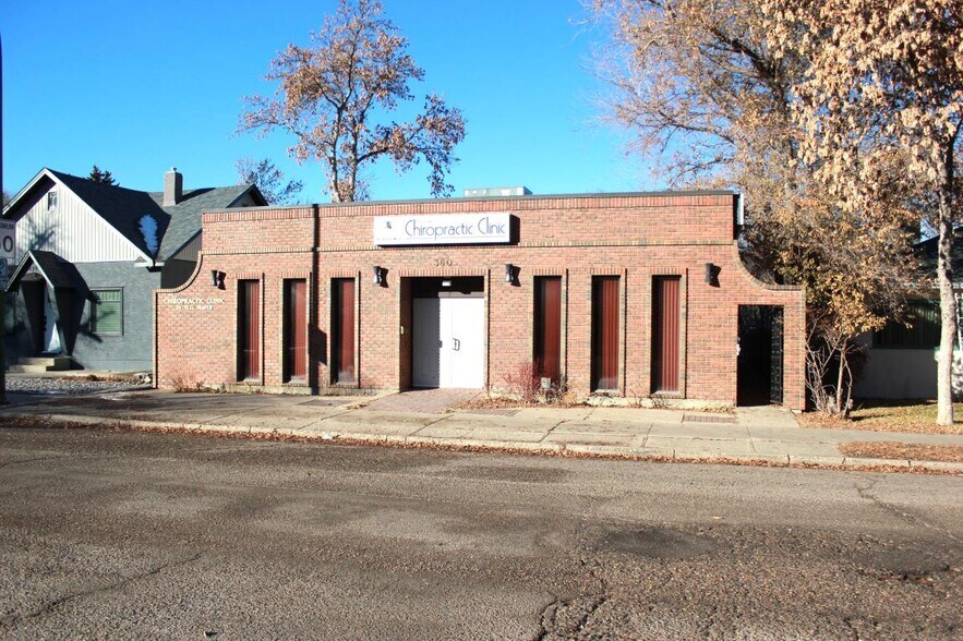 Primary Photo Of 360 2 St SE, Medicine Hat Office For Sale