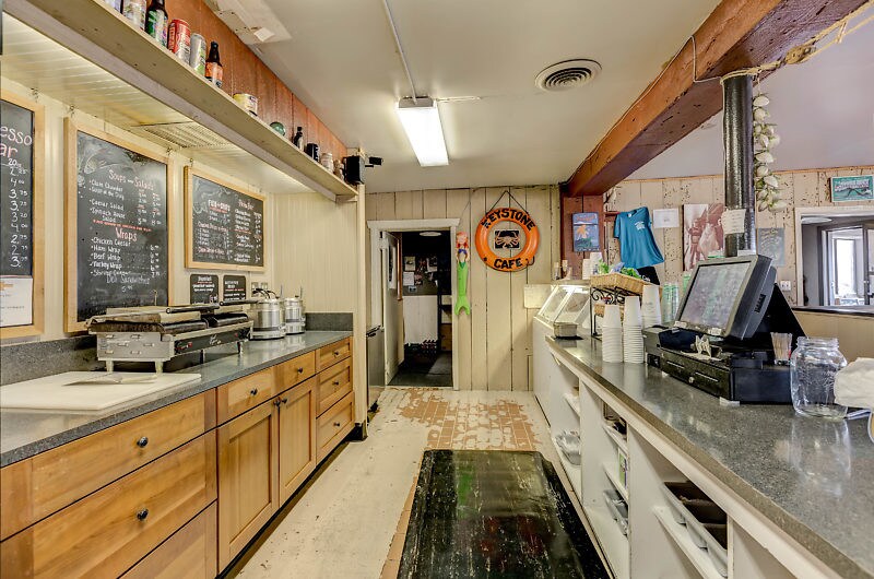 More Photos Of 12981 State Route 20, Coupeville Restaurant For Sale