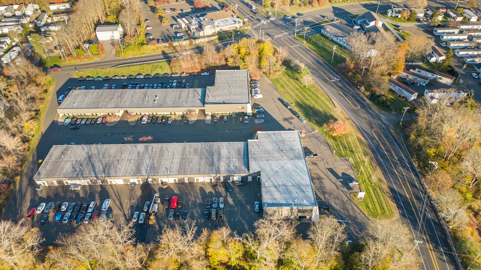 More Photos Of 540 E Main St, Branford Flex For Sale