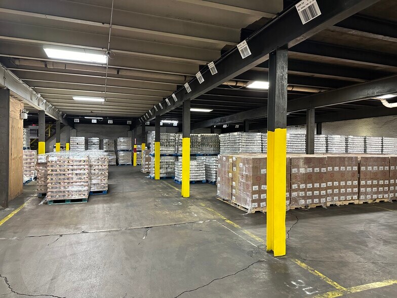 More Photos Of 530 E Wisconsin St, Seymour Township Food Processing For Sale