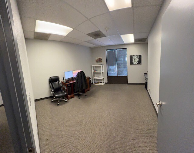 More Photos Of 1830 Vernon Street, Roseville Warehouse For Sale