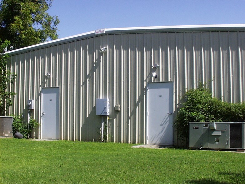 More Photos Of 808 English Rd, High Point Office For Lease