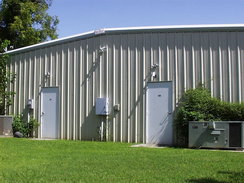 More Photos Of 808 English Rd, High Point Office For Lease