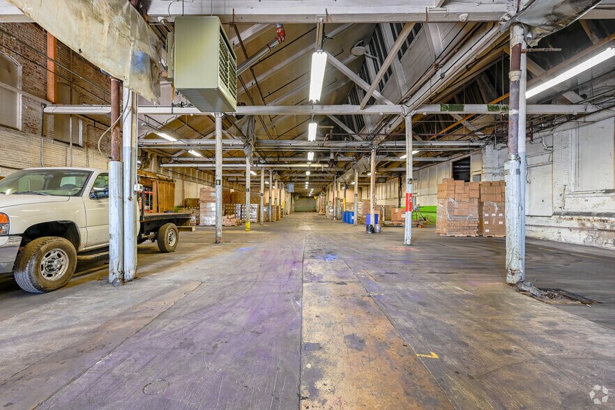 More Photos Of 100 E Diamond Ave, Hazleton Warehouse For Lease