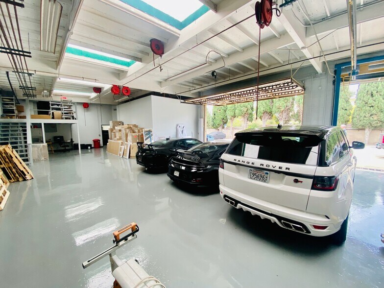 More Photos Of 123 Monte Vista Ave, Costa Mesa Warehouse For Sale