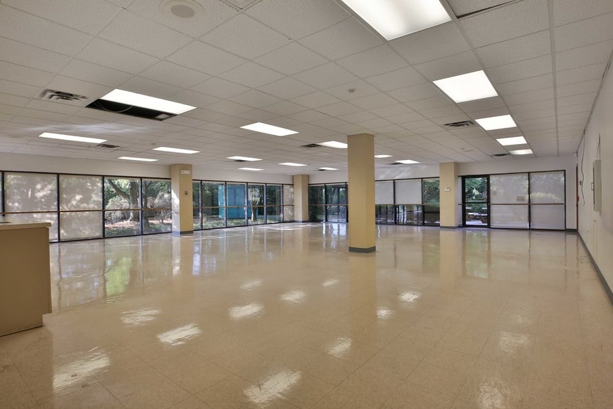 More Photos Of 5626 Frantz Rd, Dublin Loft Creative Space For Lease