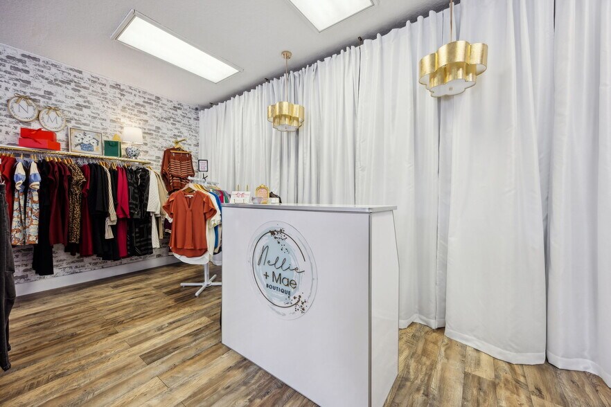 More Photos Of 1637-1643 S 8th St, Fernandina Beach Storefront For Sale