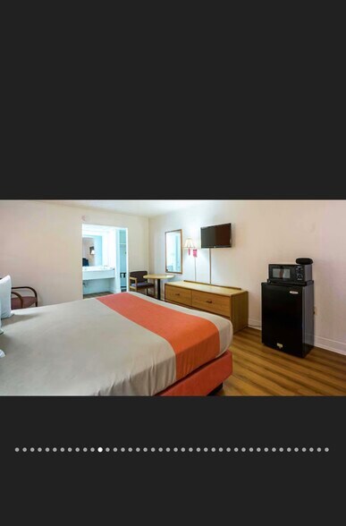 More Photos Of 1004 Saint Patricks Dr, Perry Hotel For Sale