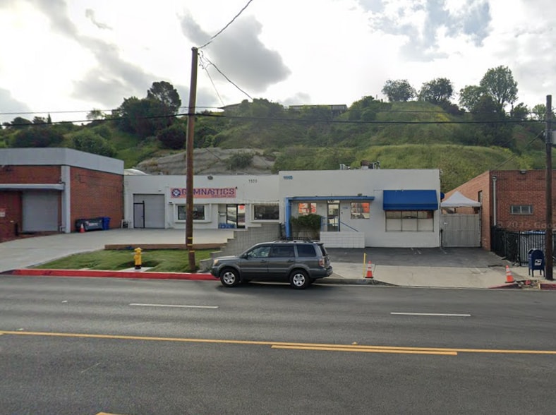 Primary Photo Of 1110 Monterey Pass Rd, Monterey Park Manufacturing For Sale