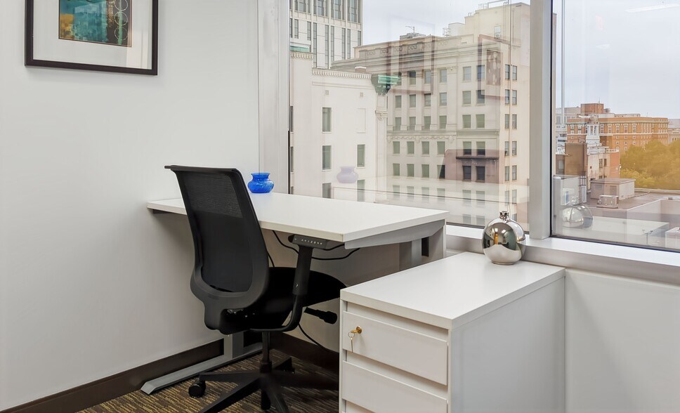 More Photos Of 919 E Main St, Richmond Coworking Space