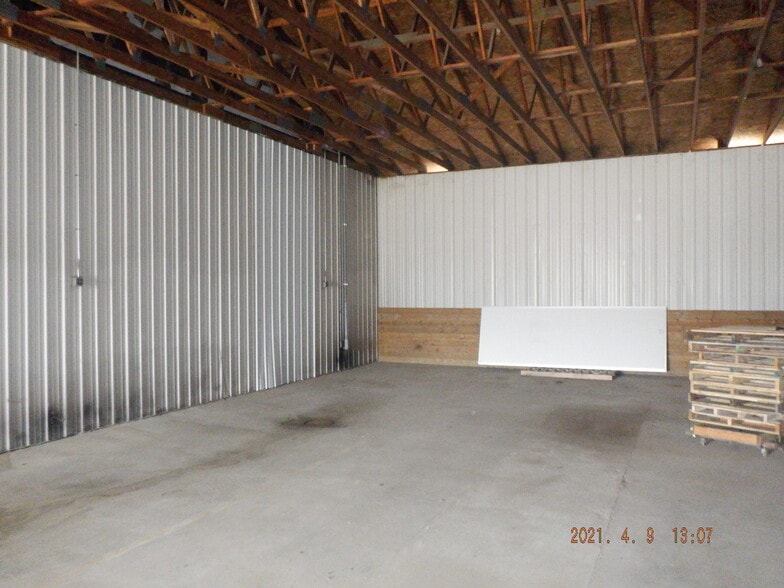 More Photos Of 842 Portage St, Kalamazoo Warehouse For Sale