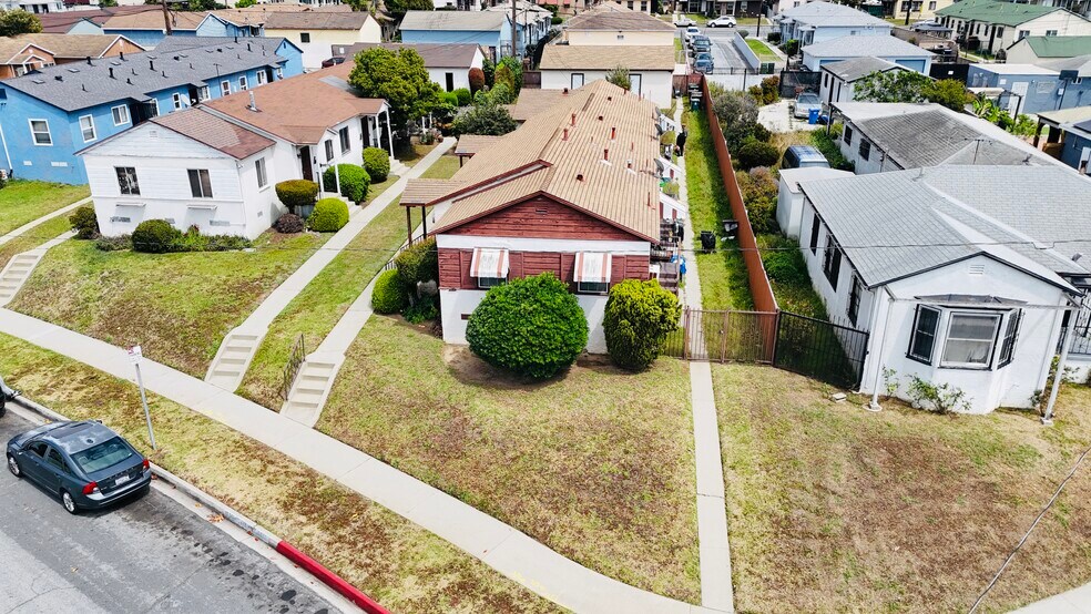 More Photos Of 10846 S Manhattan Pl, Los Angeles Apartments For Sale