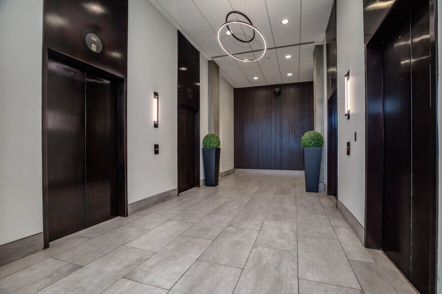 More Photos Of 900-914 Olive St, Saint Louis Office Residential For Lease