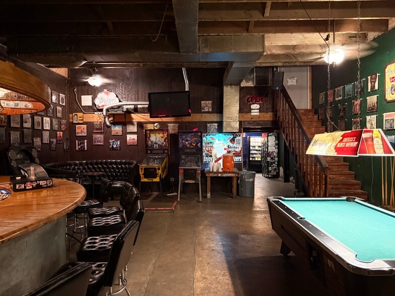 More Photos Of 710 Red River St, Austin Storefront For Lease