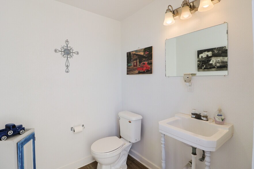 More Photos Of 415 TX-36, Caldwell Land For Sale