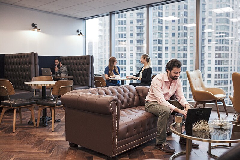 More Photos Of 300 N LaSalle St, Chicago Office For Lease