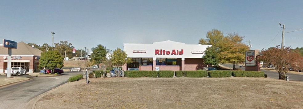 More Photos Of 3741 Highway 14, Millbrook Drugstore For Sale