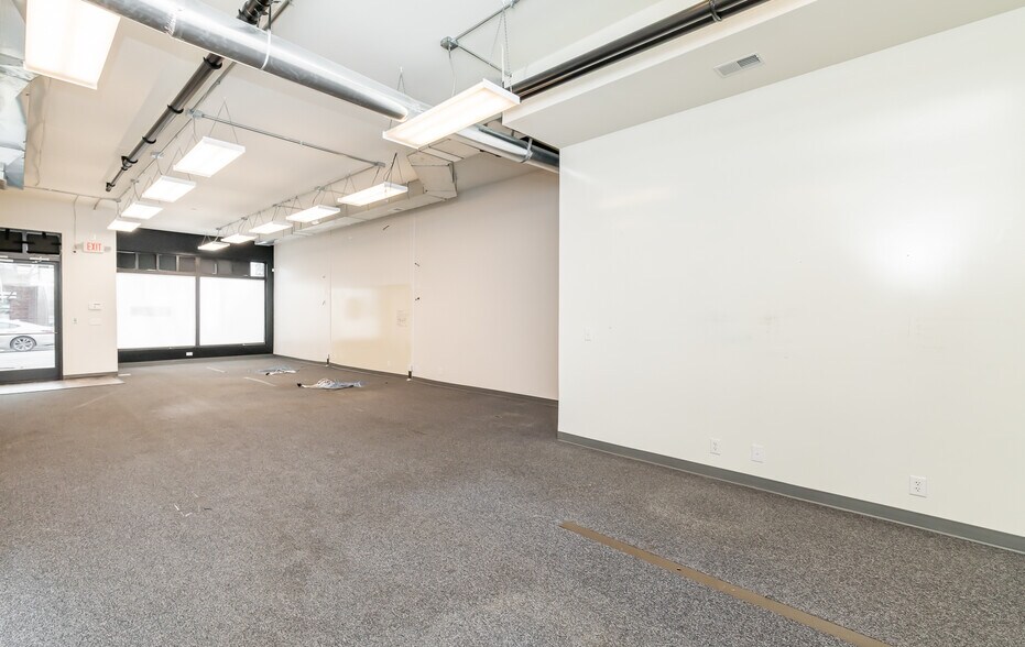 More Photos Of 10612-10614 Meeting St, Prospect Storefront Retail Office For Lease