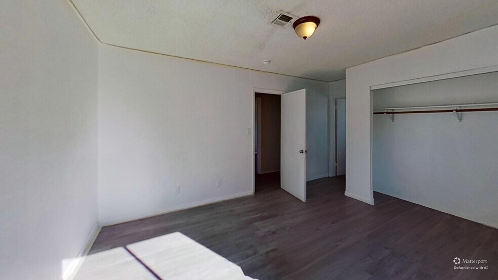 More Photos Of 2305 Exeter Dr, Las Vegas Apartments For Sale