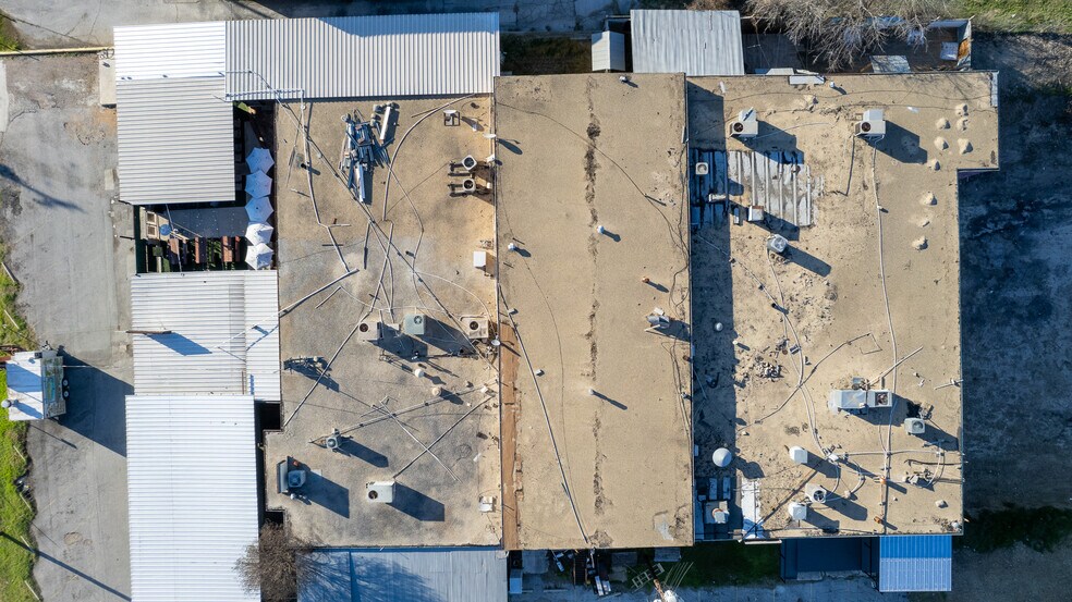 More Photos Of 8123 Broadway St, San Antonio Freestanding For Sale