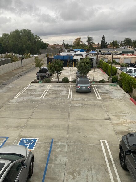 More Photos Of 5029 Bleecker St, Baldwin Park Office For Lease