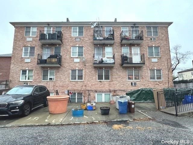 Primary Photo Of 19906 47th Ave, Flushing Apartments For Lease